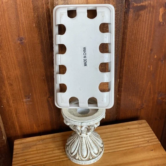 New Beekman Soap Dish - Picture 4 of 5